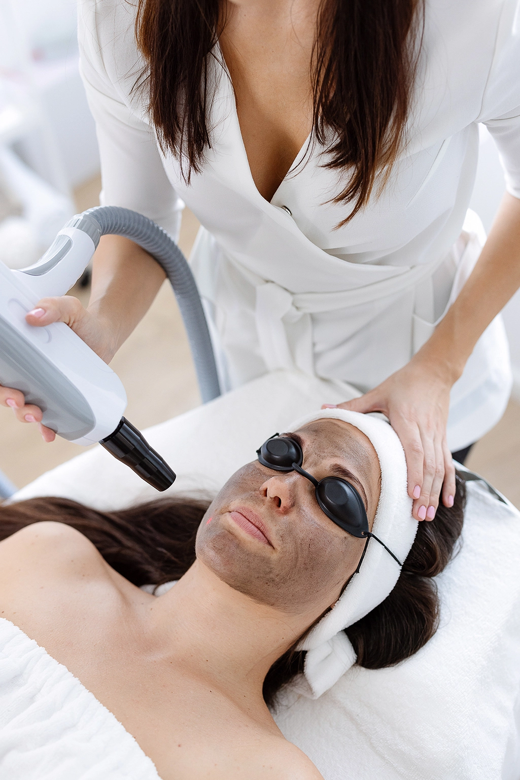 Profi kozmetikus testkezelő - Szakály Ivett 8 carbon peeling 2 pure beauty szakaly ivett