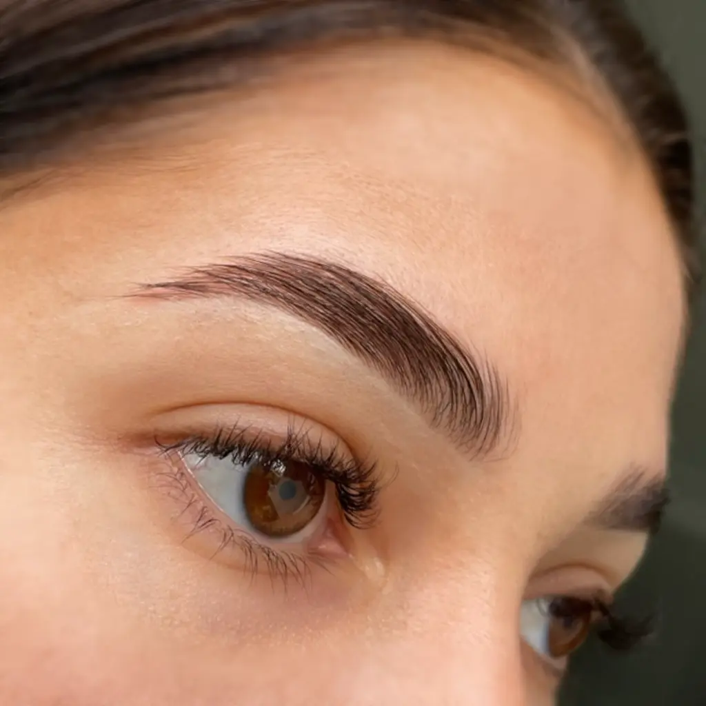 Szemöldök laminálás és szempilla lifting 2 szemoldok laminalas pure 1